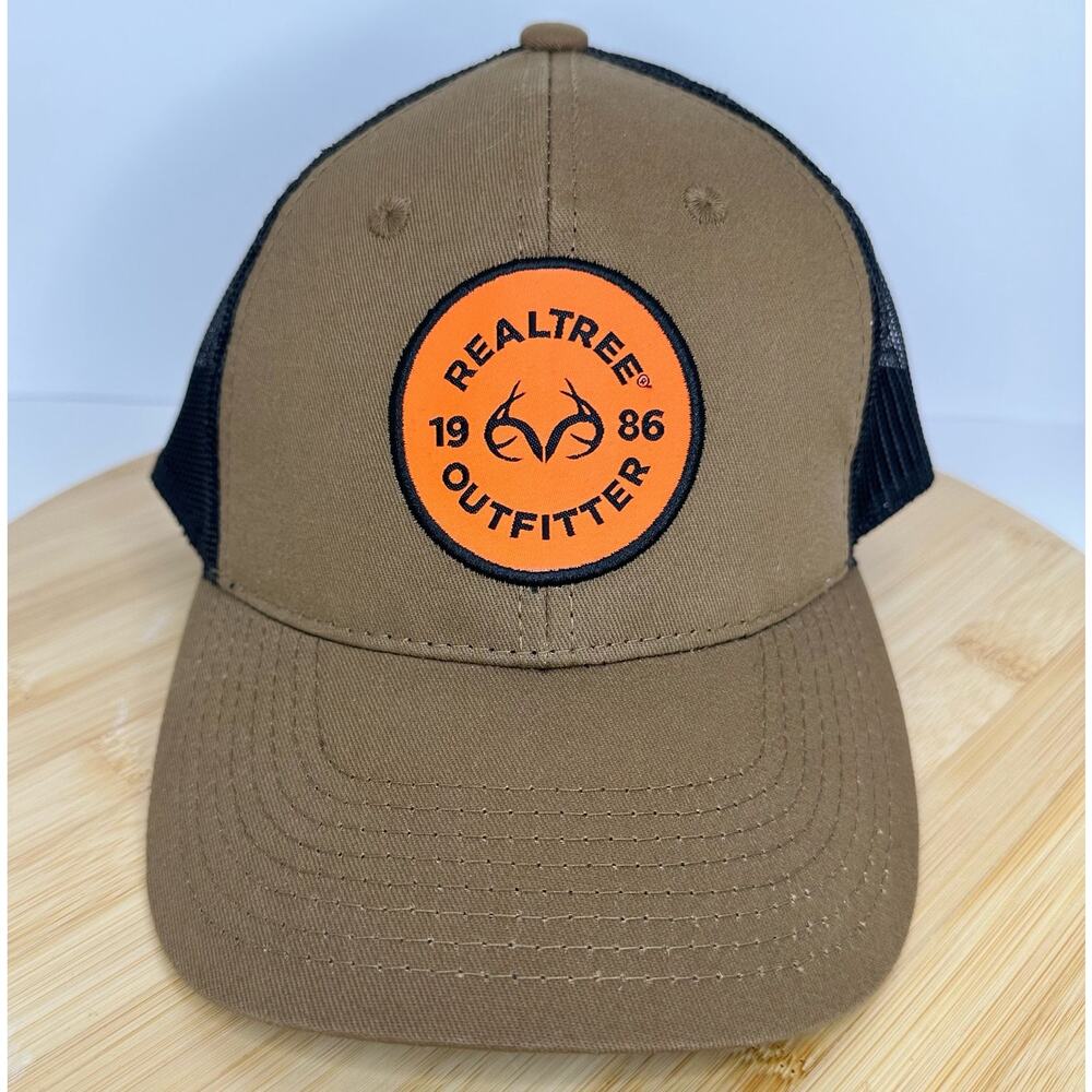 Realtree Outfitter Est 1986 Mesh Snapback Trucker Hat Brown Black Hunting